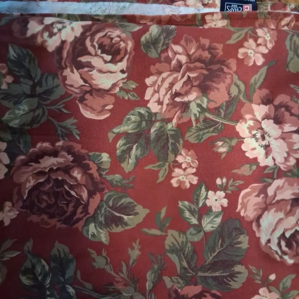 Chaps vintage tablecloth red floral cabbage rose cotton blend 116x60